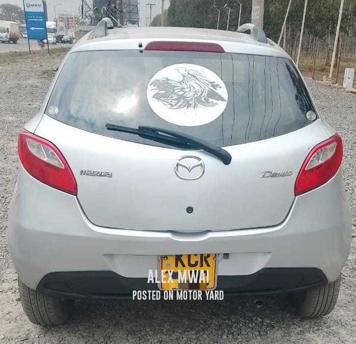 Mazda Demio 2011 Silver