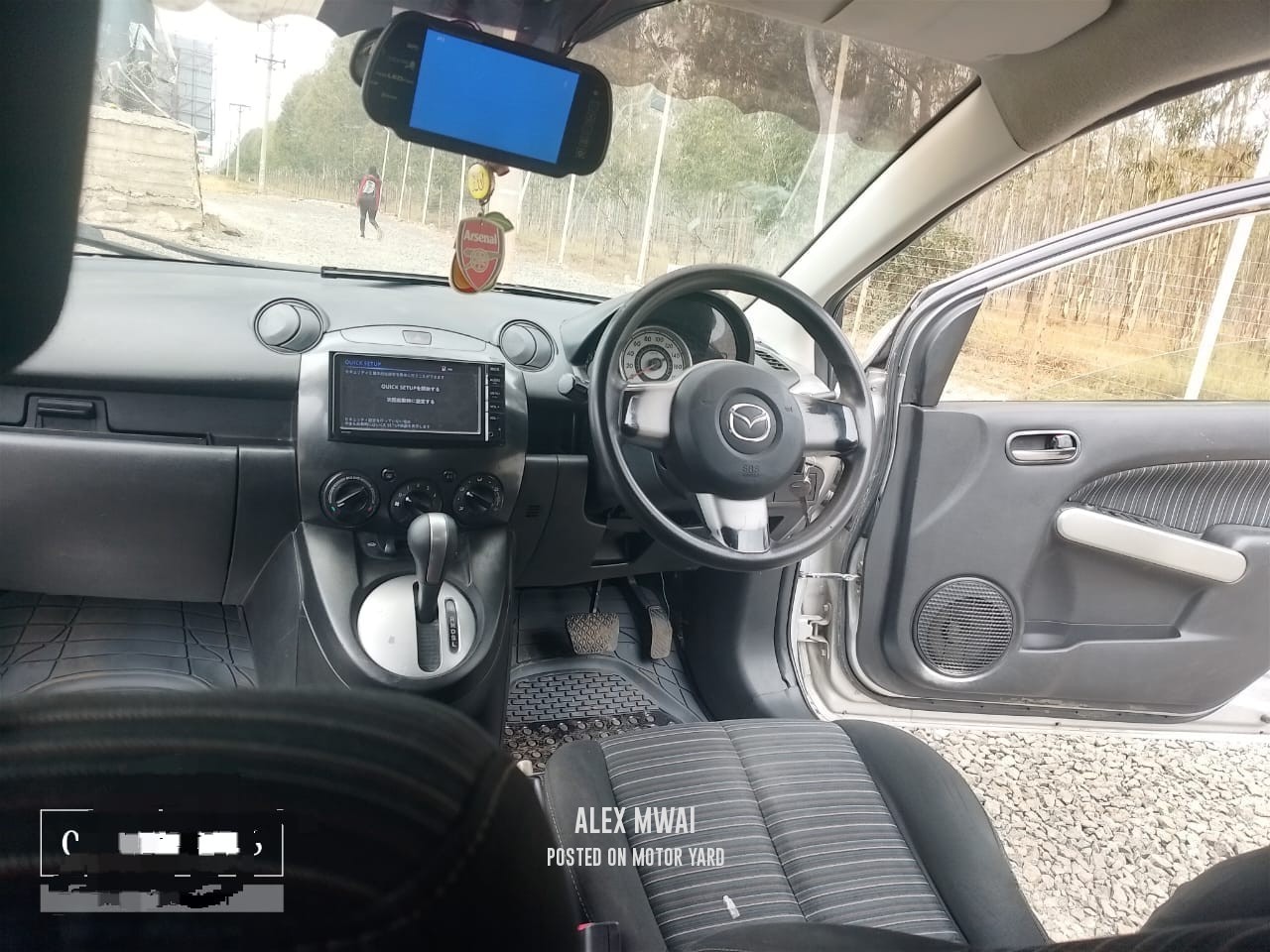 Mazda Demio 2011 Silver