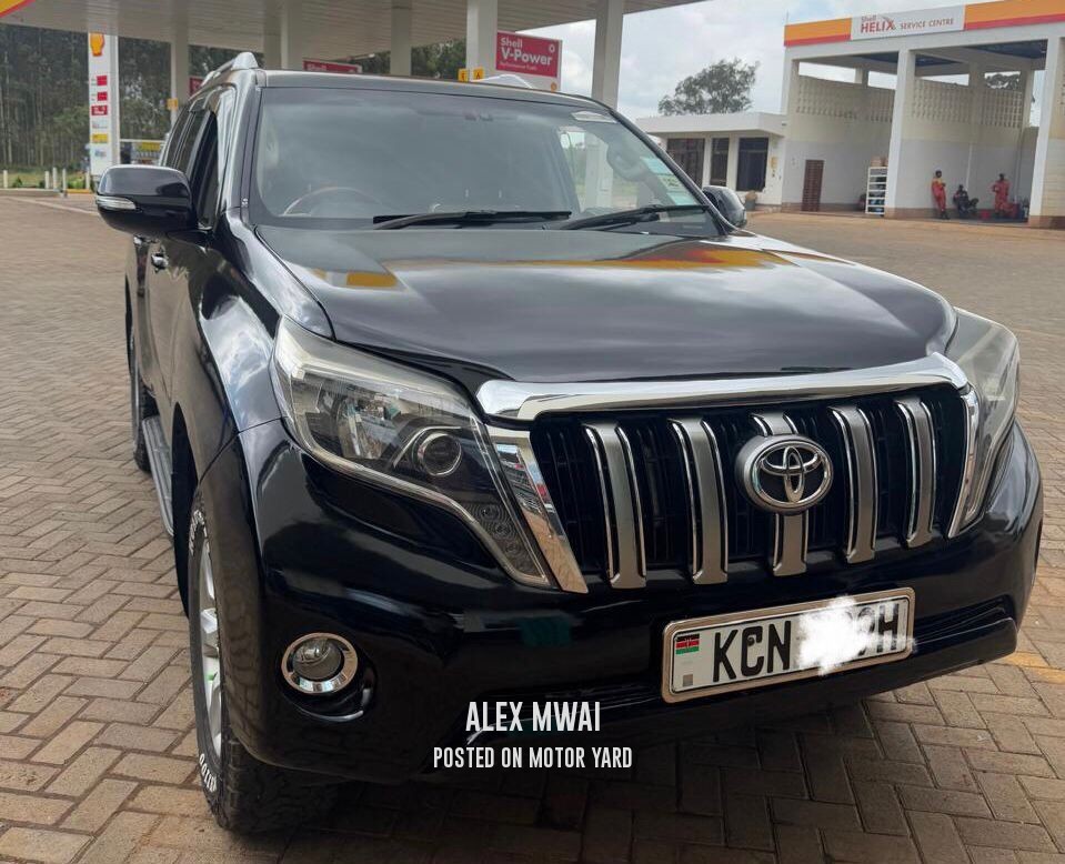 Toyota Land Cruiser Prado 2010 Black