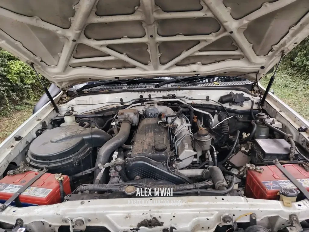 Toyota Land Cruiser Prado VXL 2000 White