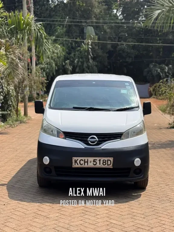 Nissan NV200 2009 White