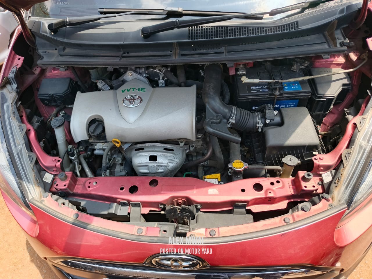 Toyota Sienta 2014 Maroon