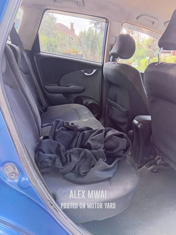 Honda Fit Hybrid 2012 Blue