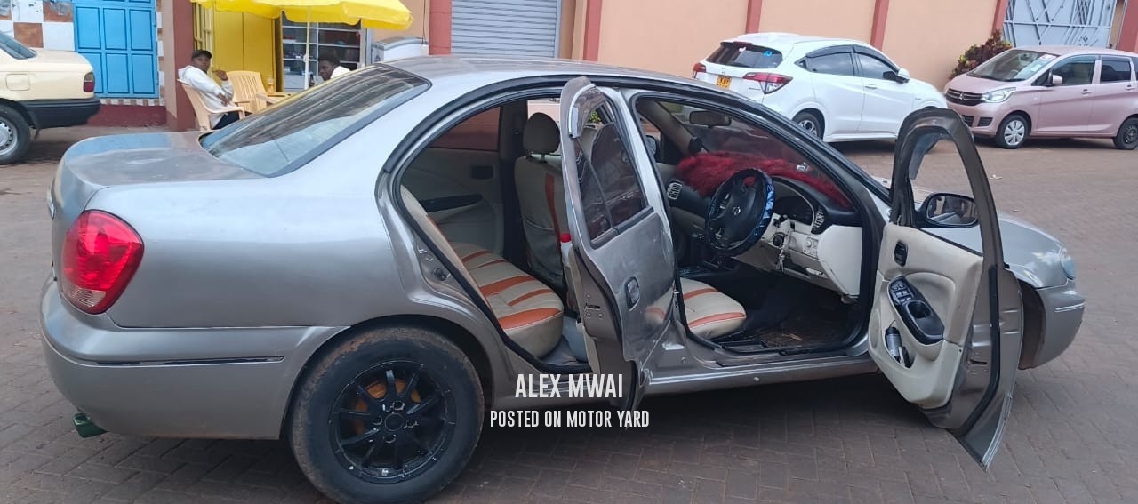 Nissan Bluebird 2009 Blue