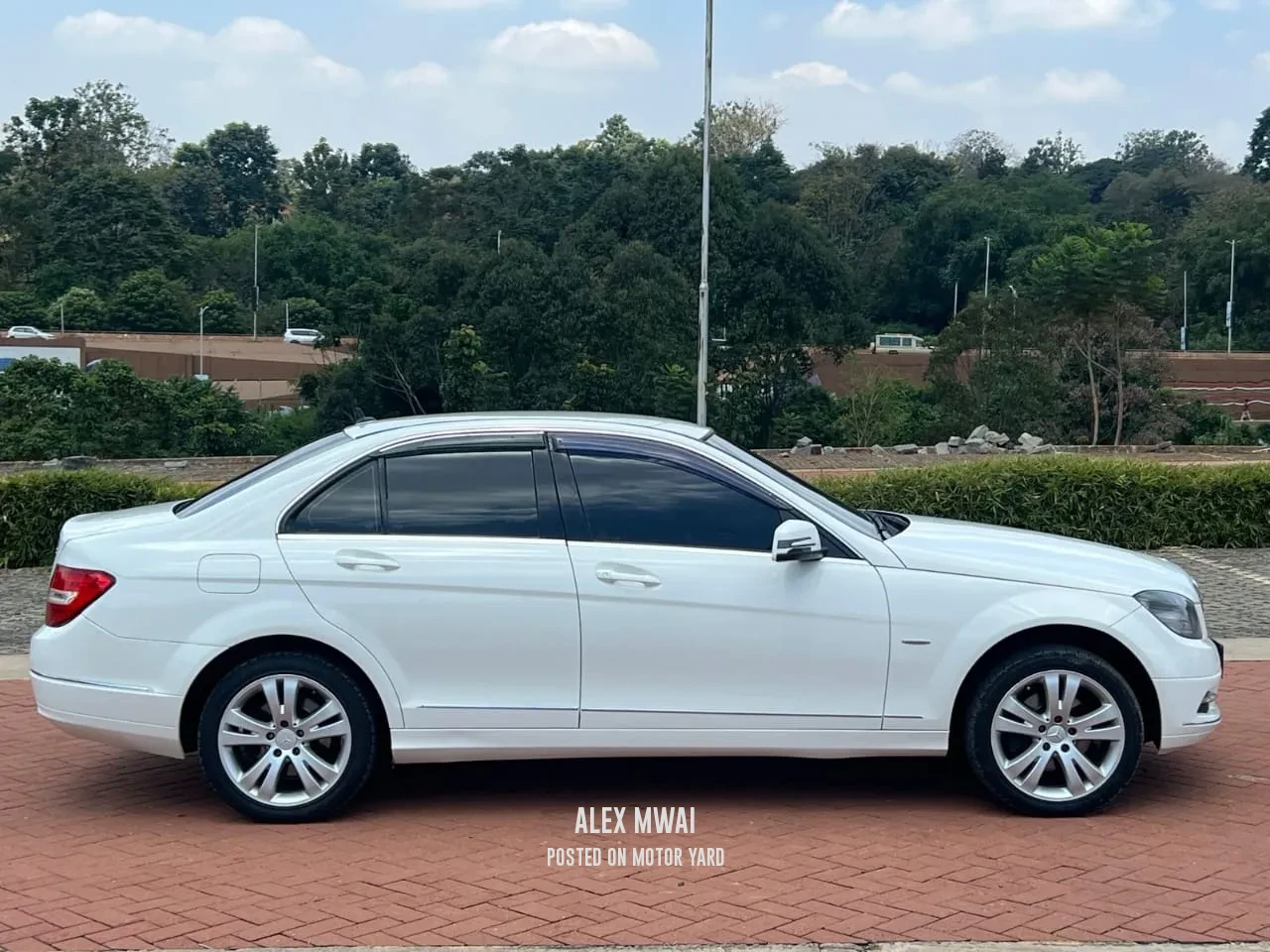 Mercedes-Benz C200 2008 White