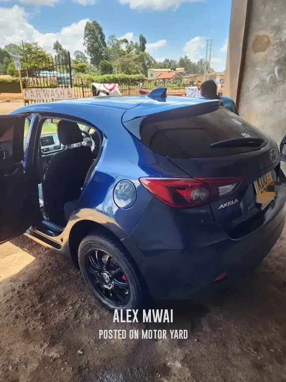 Mazda Axela 2014 Blue