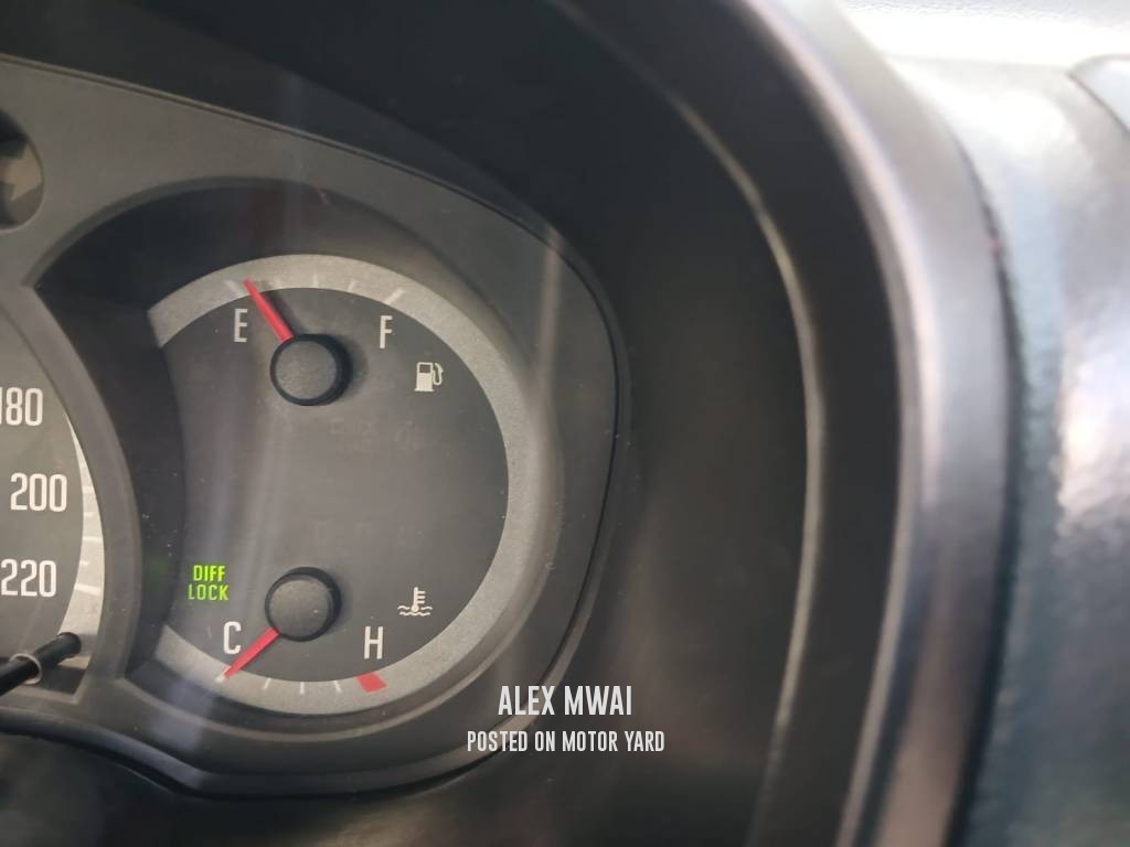 Isuzu D-Max 2012 White