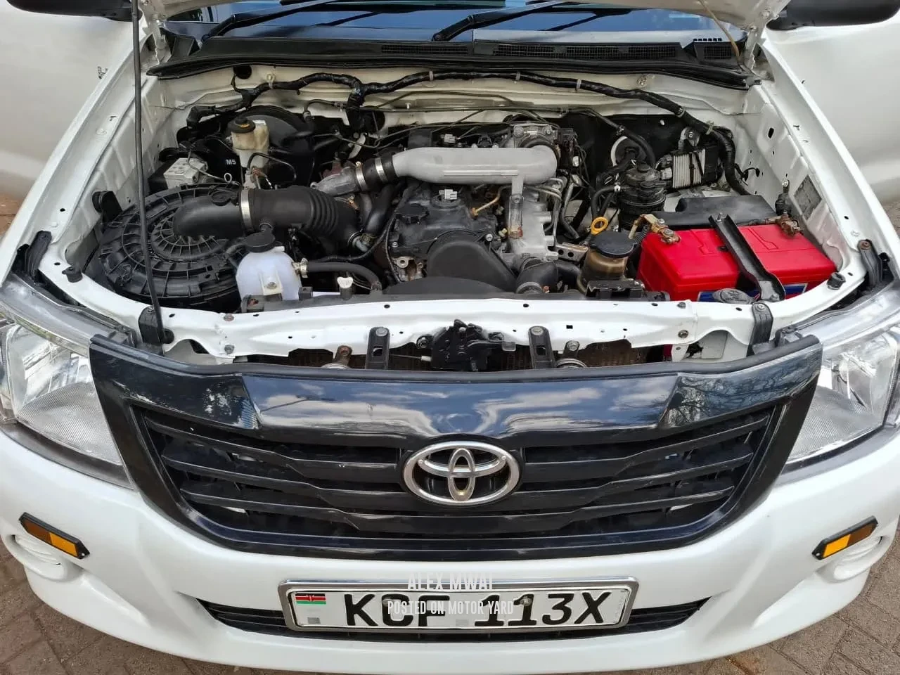 Toyota Hilux Vigo S/Cab 2015 White