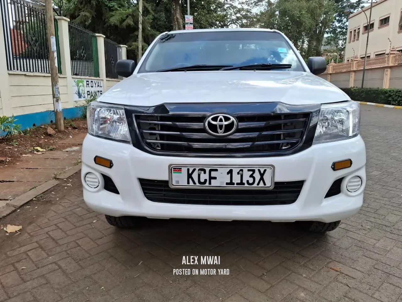 Toyota Hilux Vigo S/Cab 2015 White