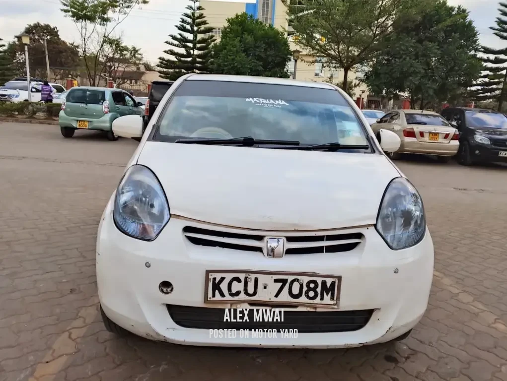 Toyota Passo 2016 White