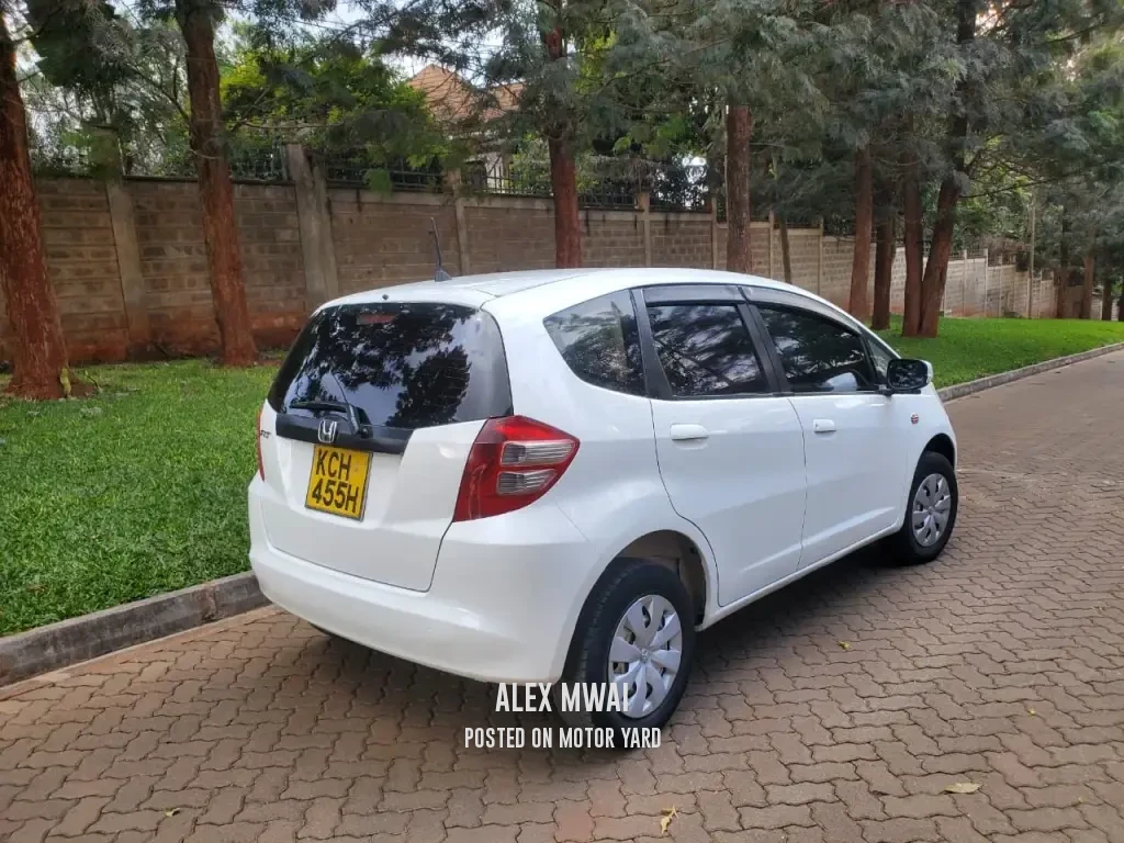 Honda Fit 2016 Silver