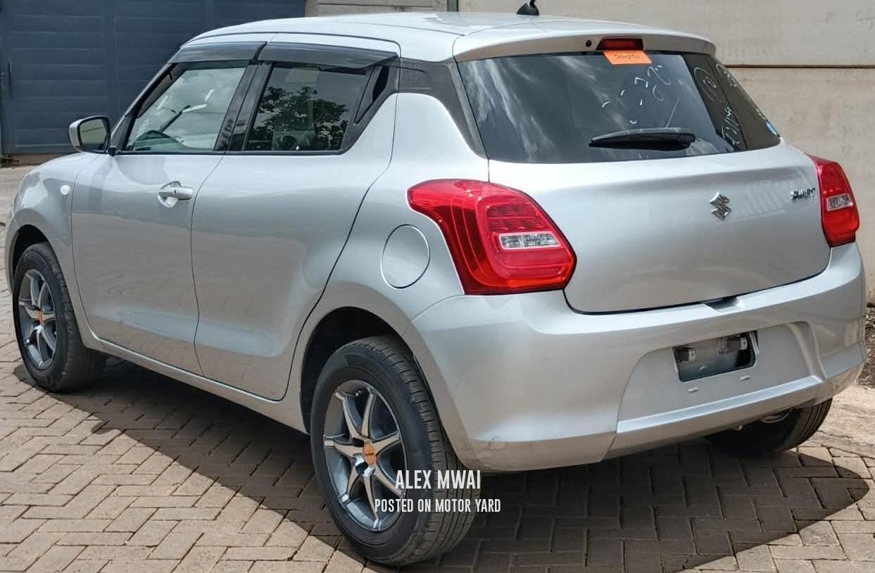 Suzuki Swift 2019 Silver