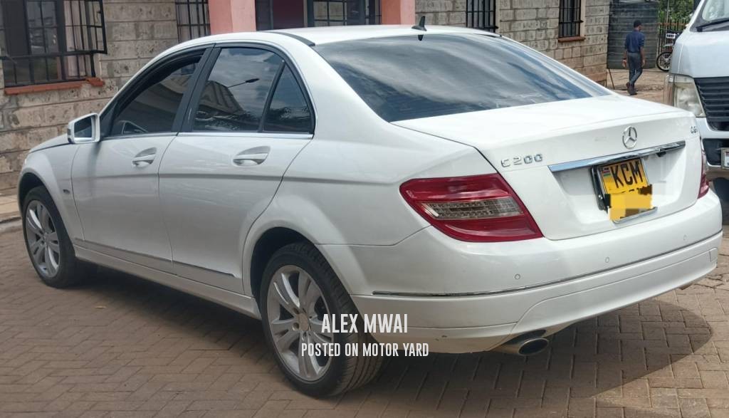 Mercedes-Benz C200 2018 White