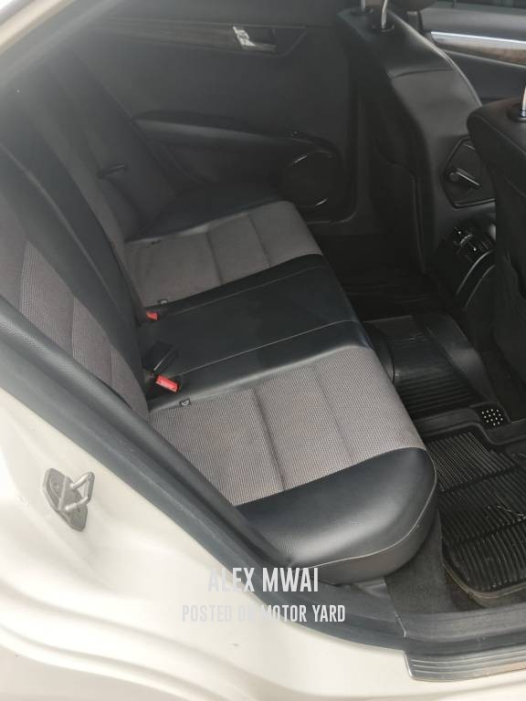 Mercedes-Benz C200 2018 White