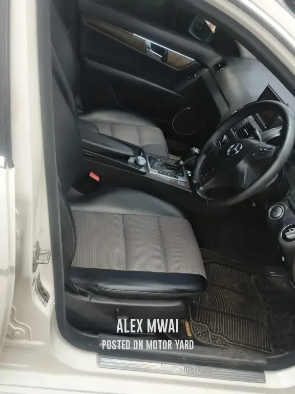 Mercedes-Benz C200 2018 White