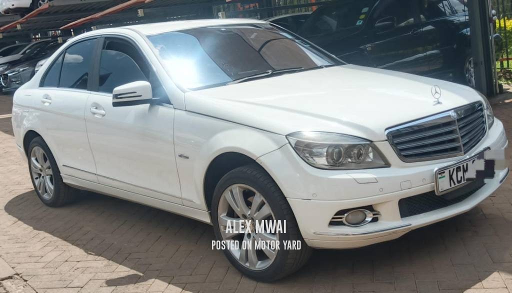 Mercedes-Benz C200 2018 White