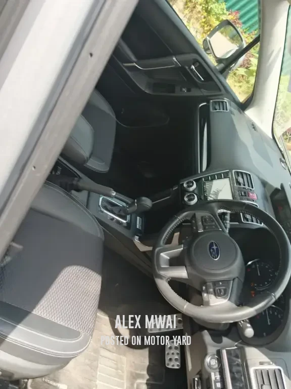 Subaru Forester 2018 Silver