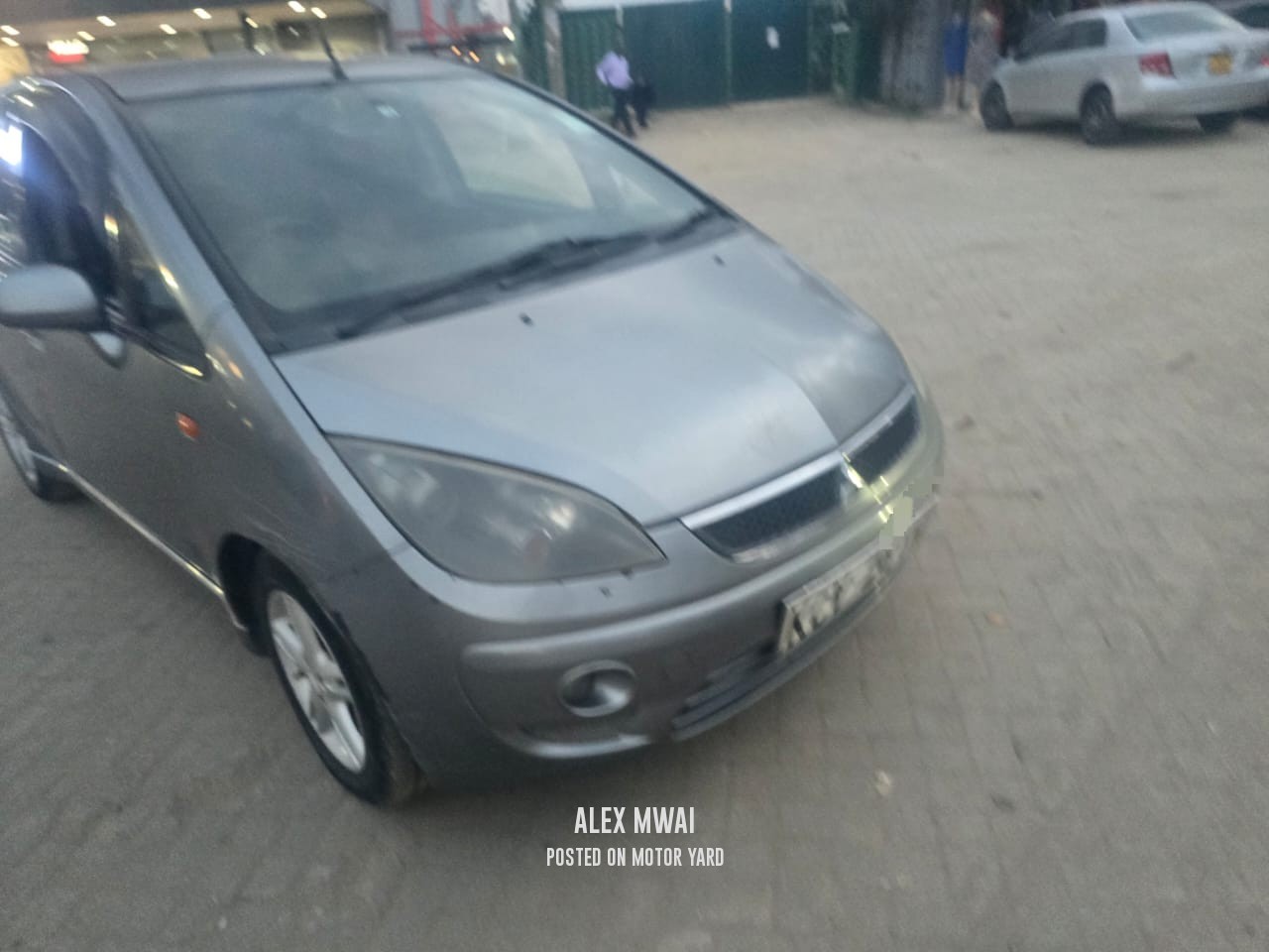Mitsubishi Colt 2015 Silver