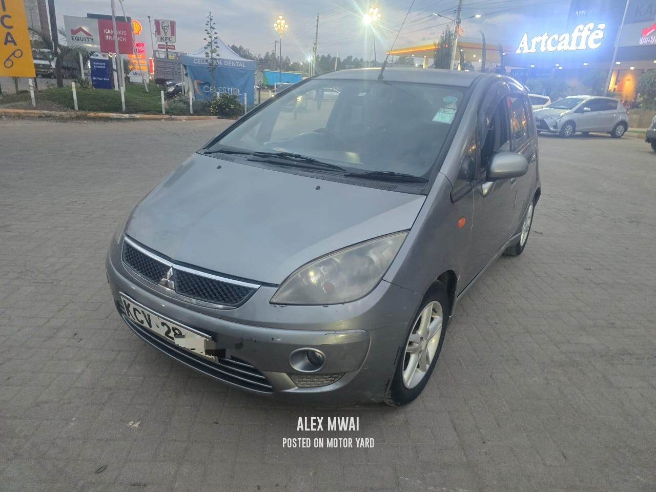 Mitsubishi Colt 2015 Silver