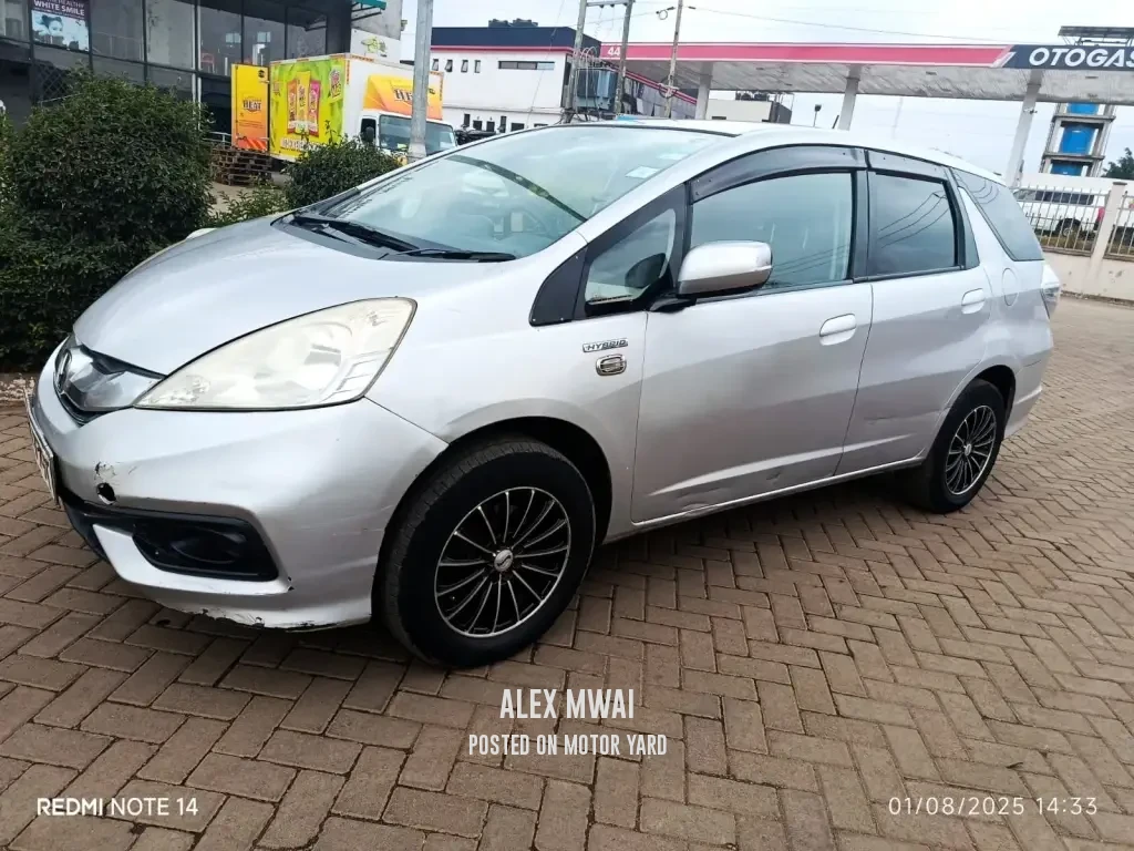 Honda Fit Hybrid 2014 Grey
