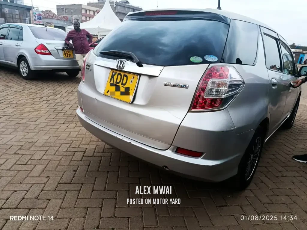 Honda Fit Hybrid 2014 Grey