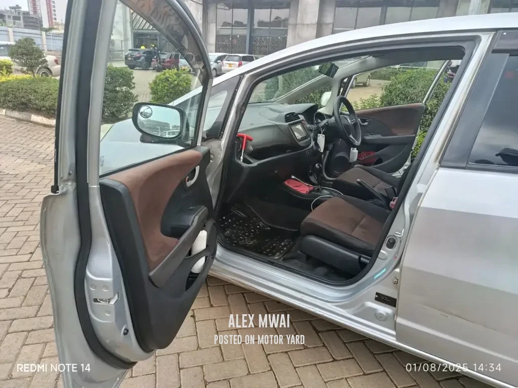 Honda Fit Hybrid 2014 Grey