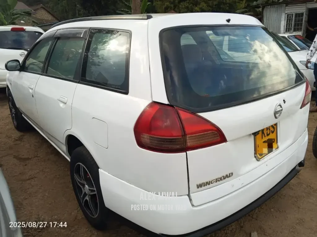 Nissan Wingroad 2005 White