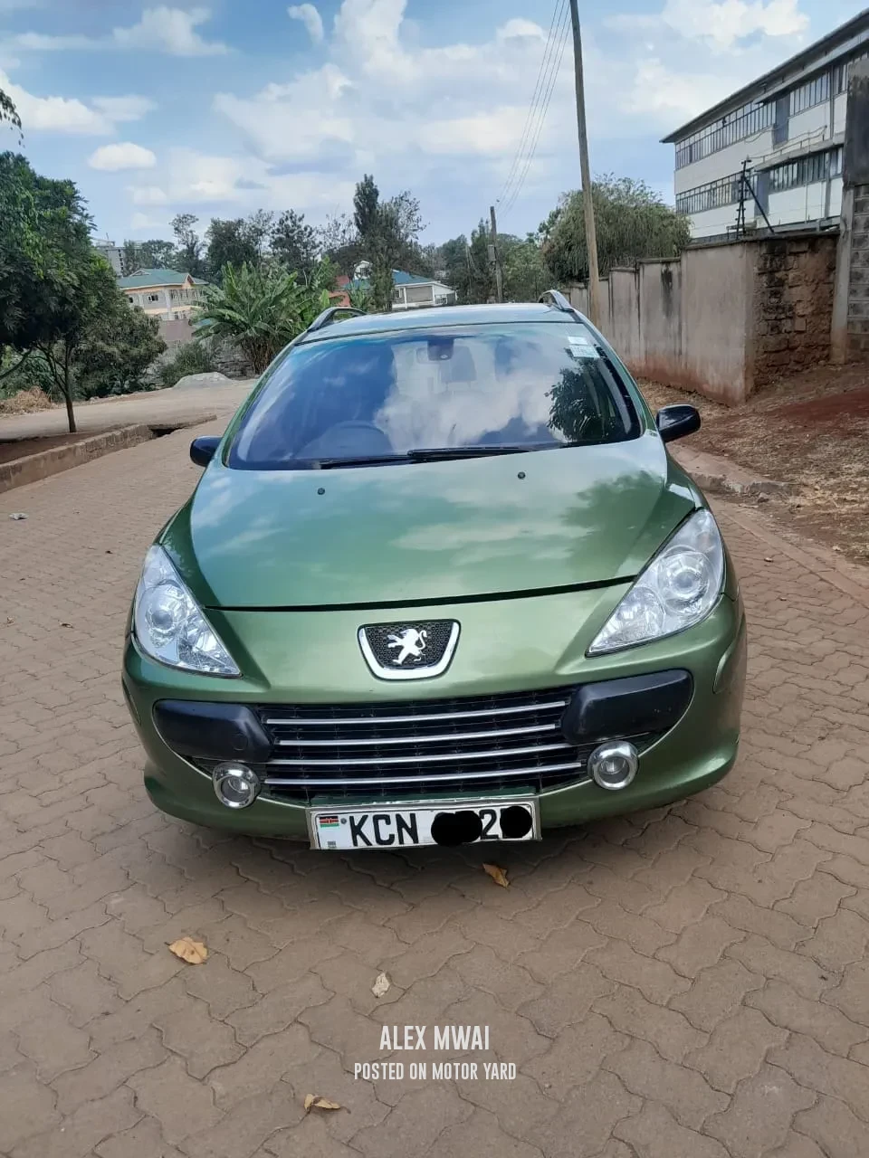 Peugeot 107 2006 Green
