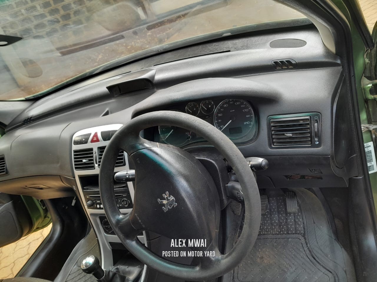 Peugeot 107 2006 Green