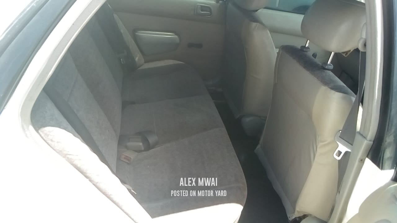 Toyota Corolla 2010 White