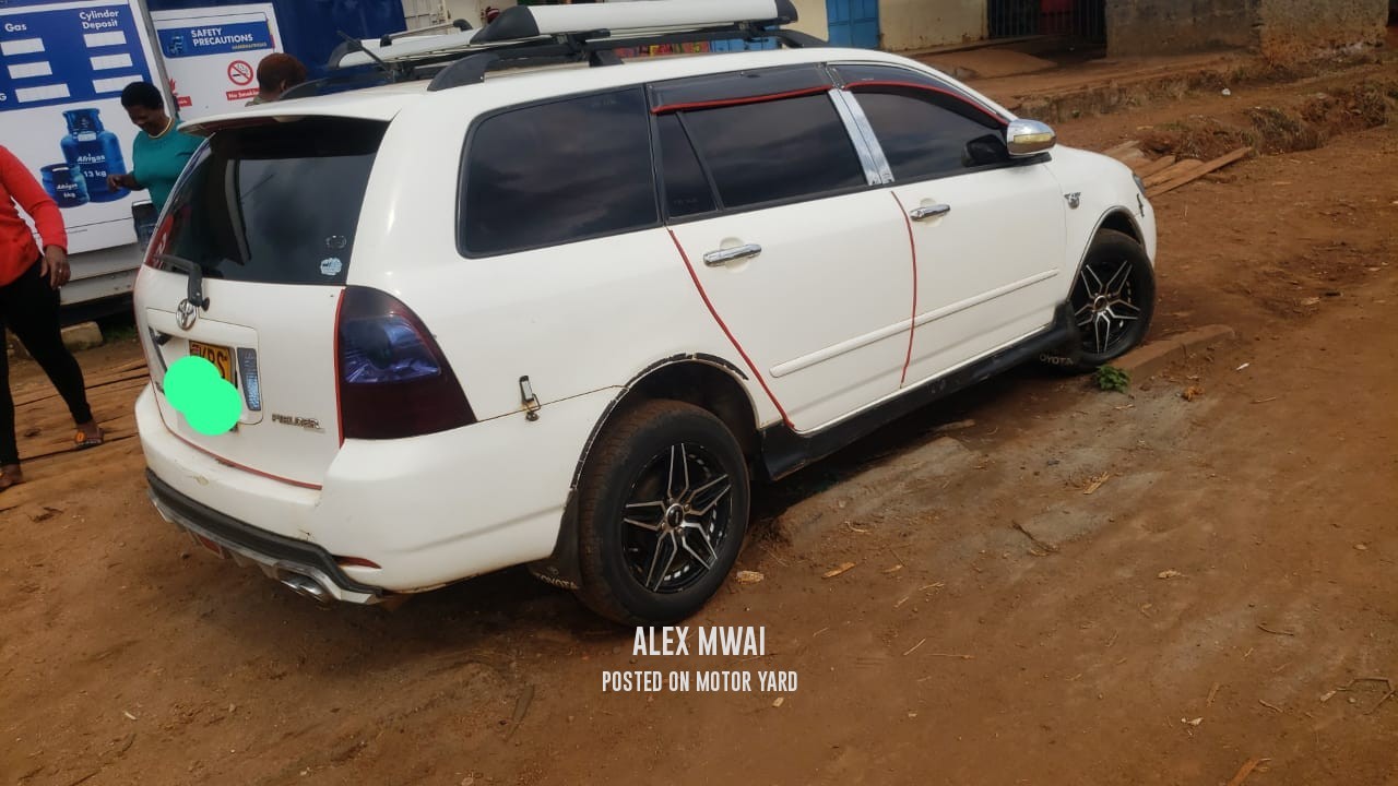Toyota Fielder 2018 White