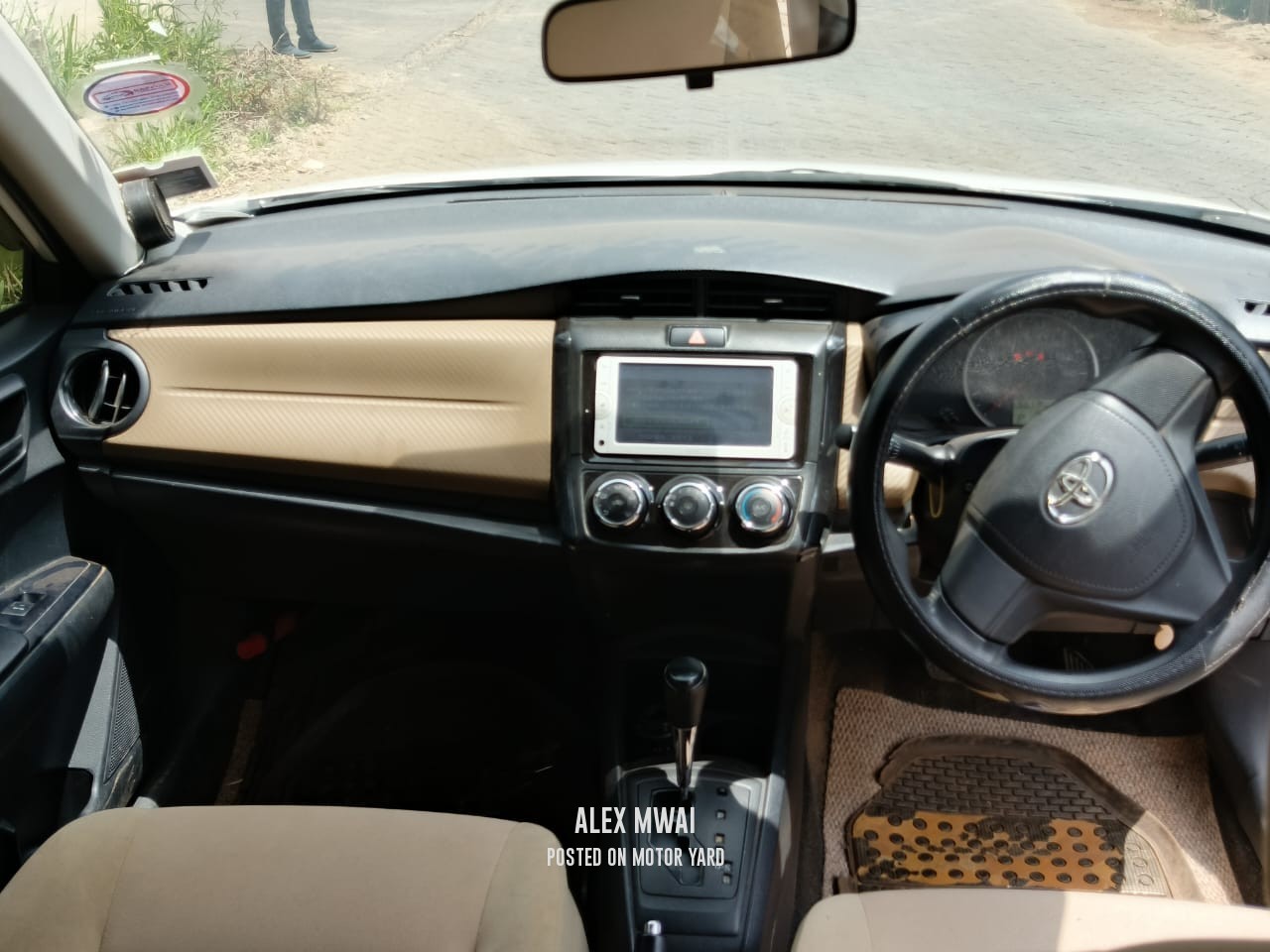 Toyota Axio 2017 Silver