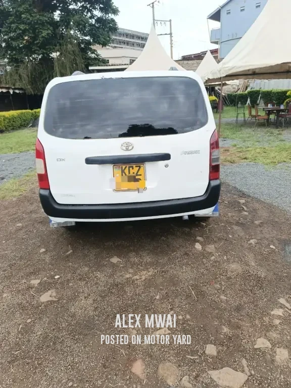 Toyota Probox 2014 White