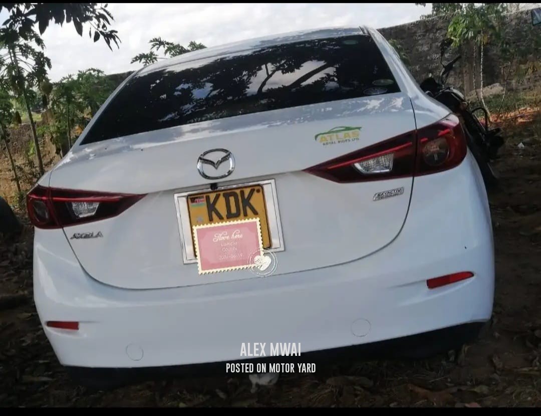 Mazda Axela 2015 White