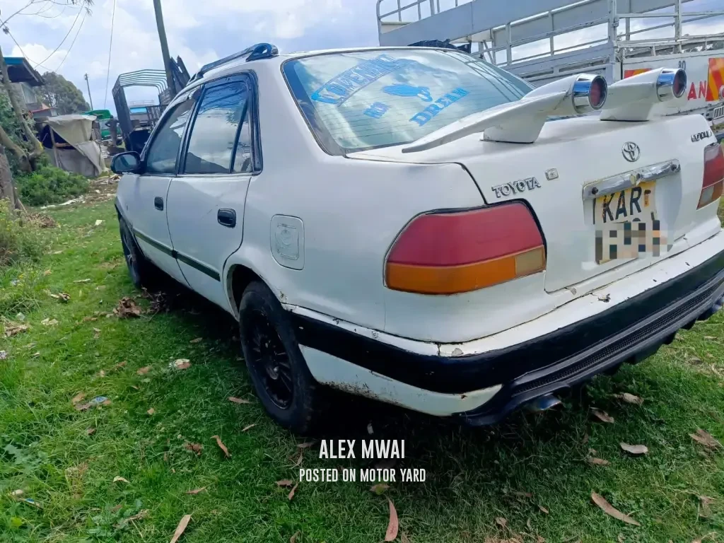 Toyota Corolla 2005 White