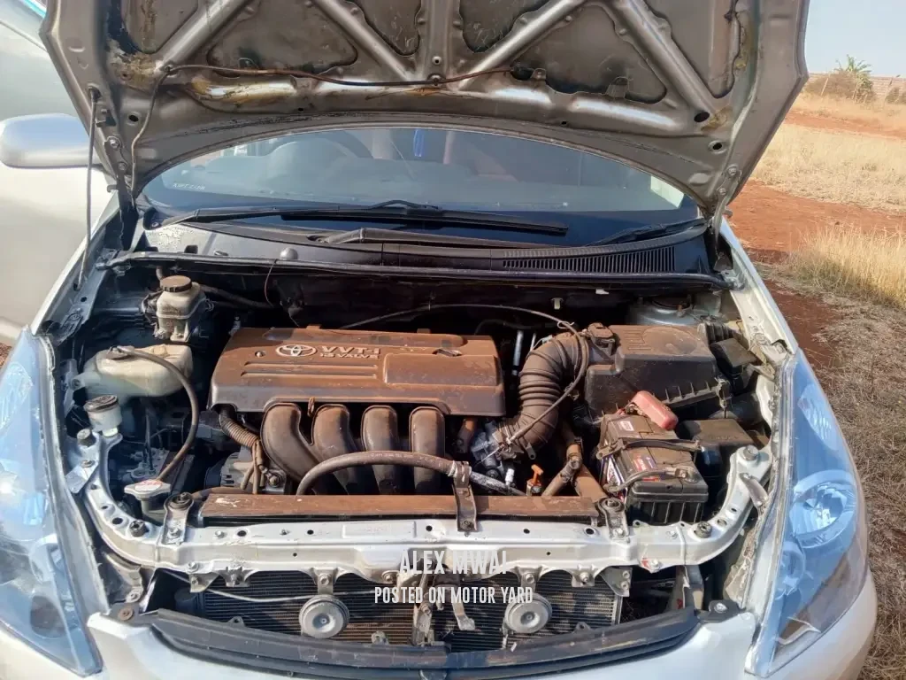 Toyota Wish 2014 Silver