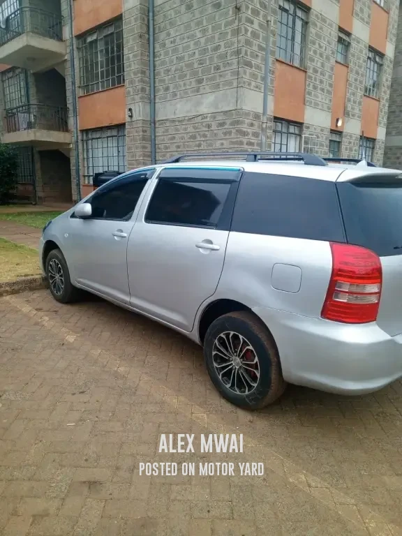 Toyota Wish 2014 Silver
