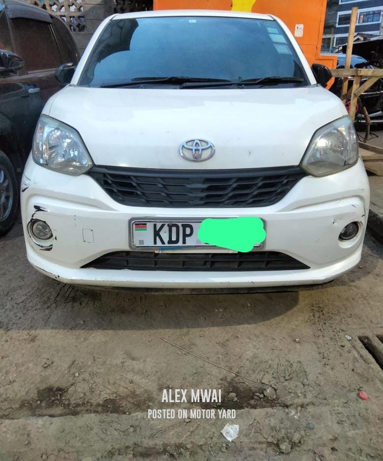 Toyota Passo 2016 White