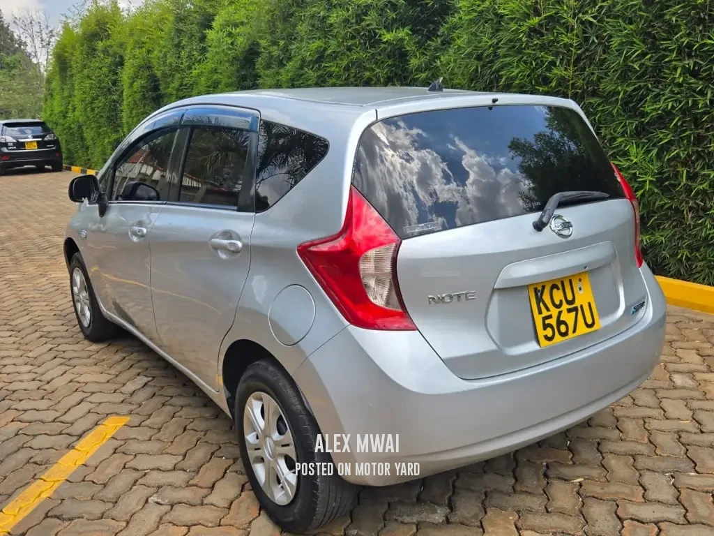 Nissan Note 2013 Silver