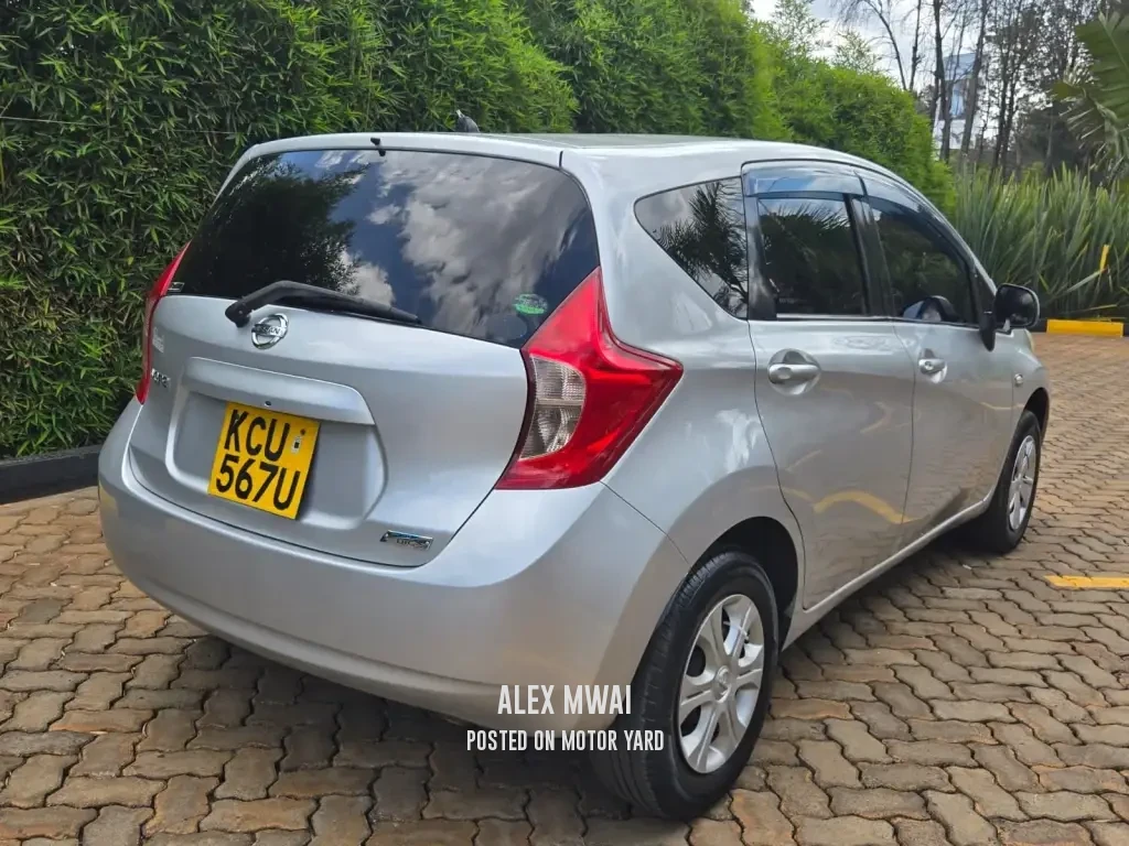 Nissan Note 2013 Silver