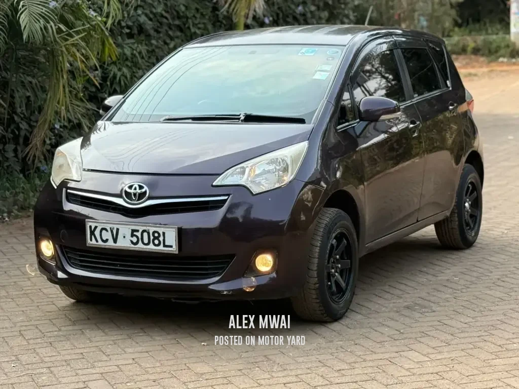 Toyota Ractis 2012 Purple