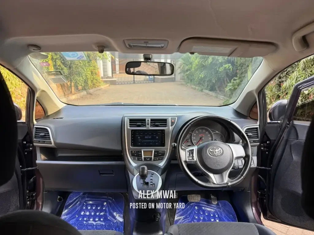 Toyota Ractis 2012 Purple