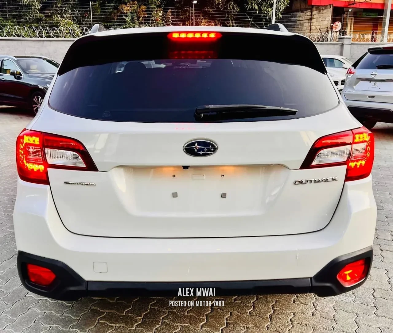 Subaru Outback 2017 White