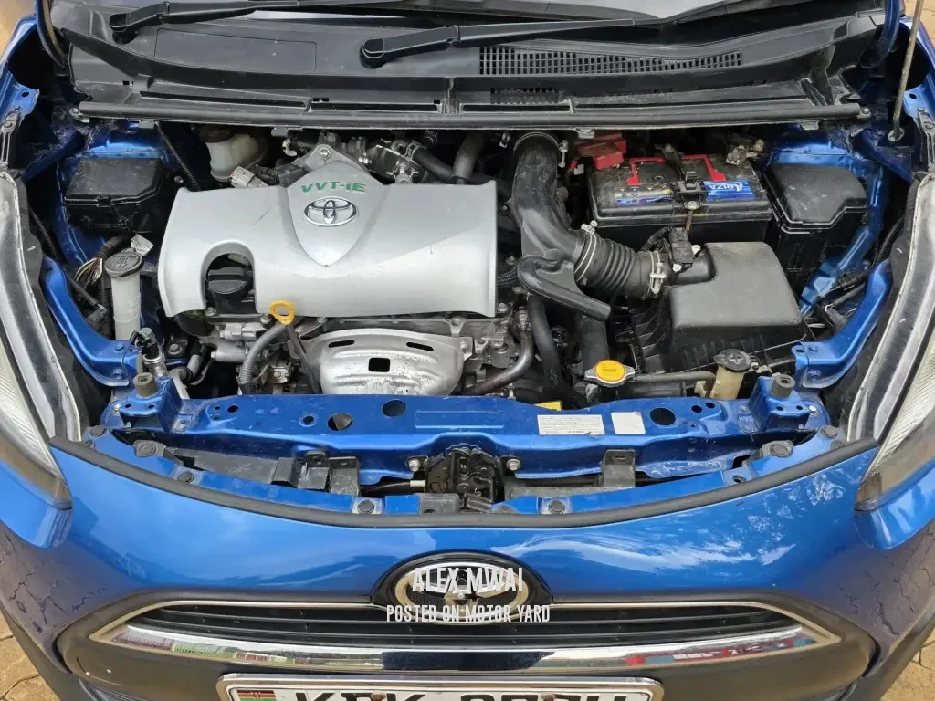 Toyota Sienta 2015 Blue