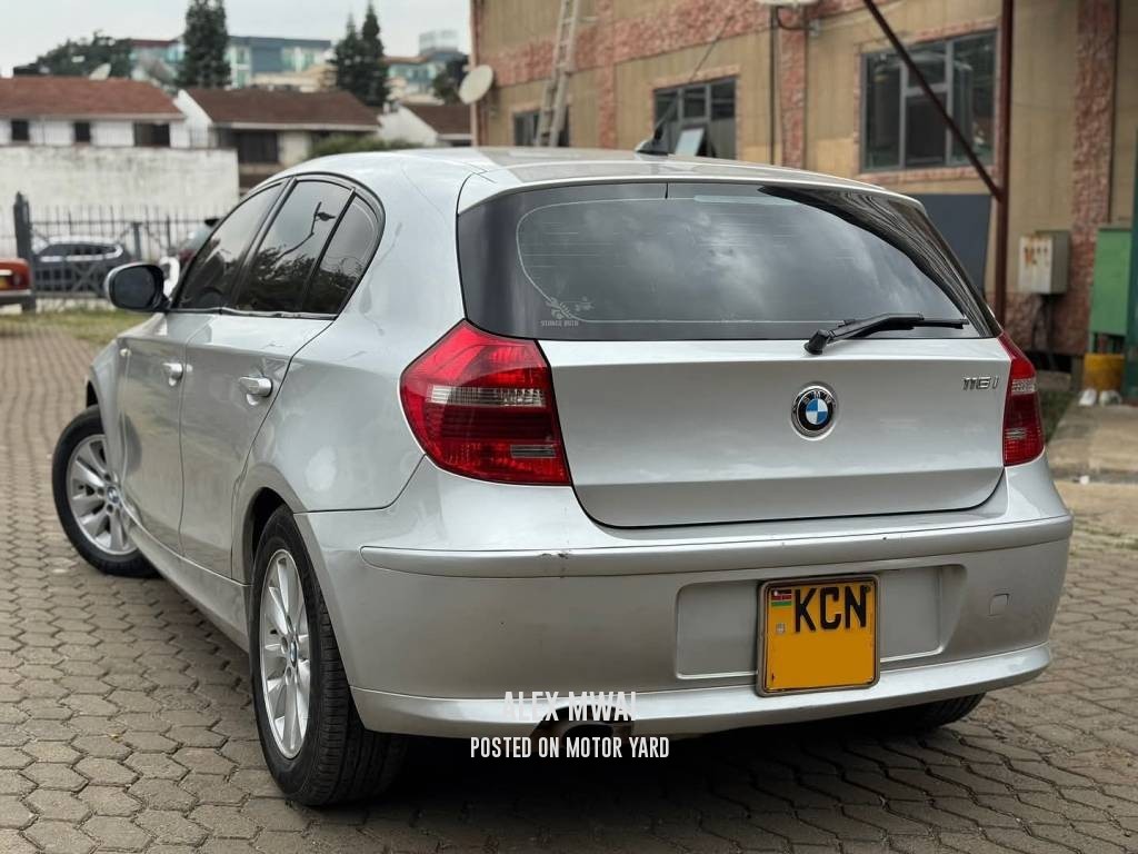 BMW 116i 2010 Silver