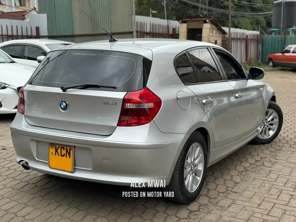 BMW 116i 2010 Silver