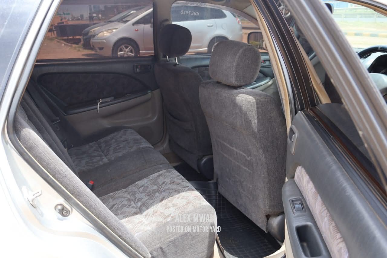 Toyota Caldina 1999 Grey