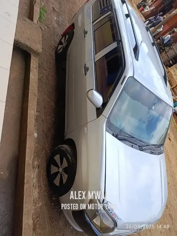 Toyota Probox 2014 Silver