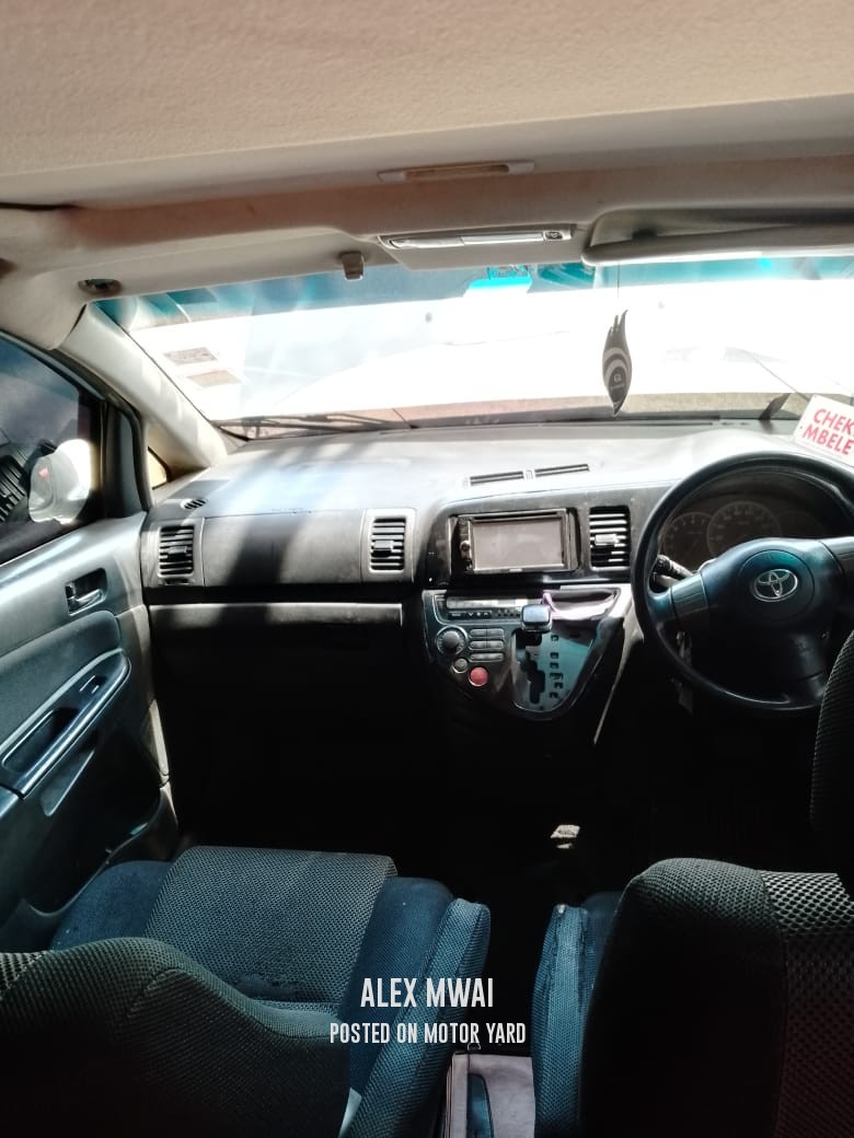 Toyota Wish 2005 Grey