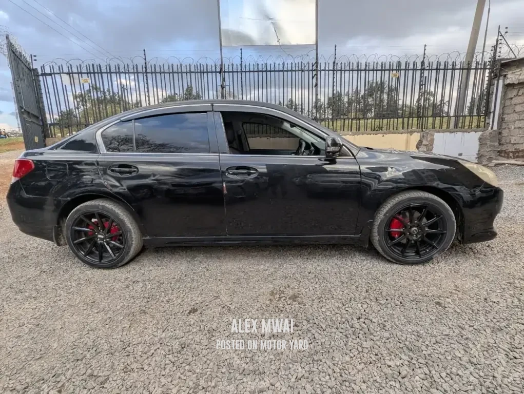Subaru Legacy 2010 Black